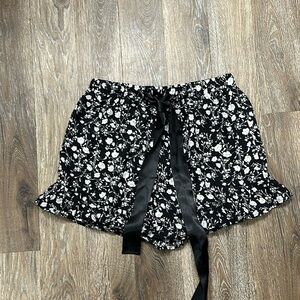 Lulus Sleeping Sweetly Black Floral Print Ruffled Drawstring Shorts Size Small
